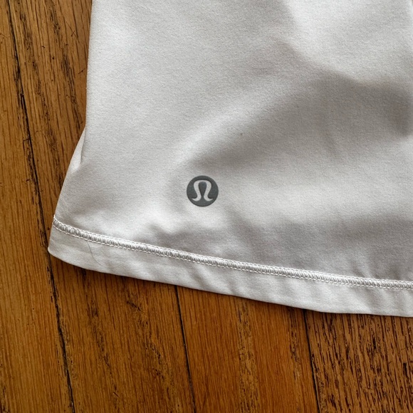 Lululemon Circuit Breaker Skirt White Sz 8 - Picture 5 of 9